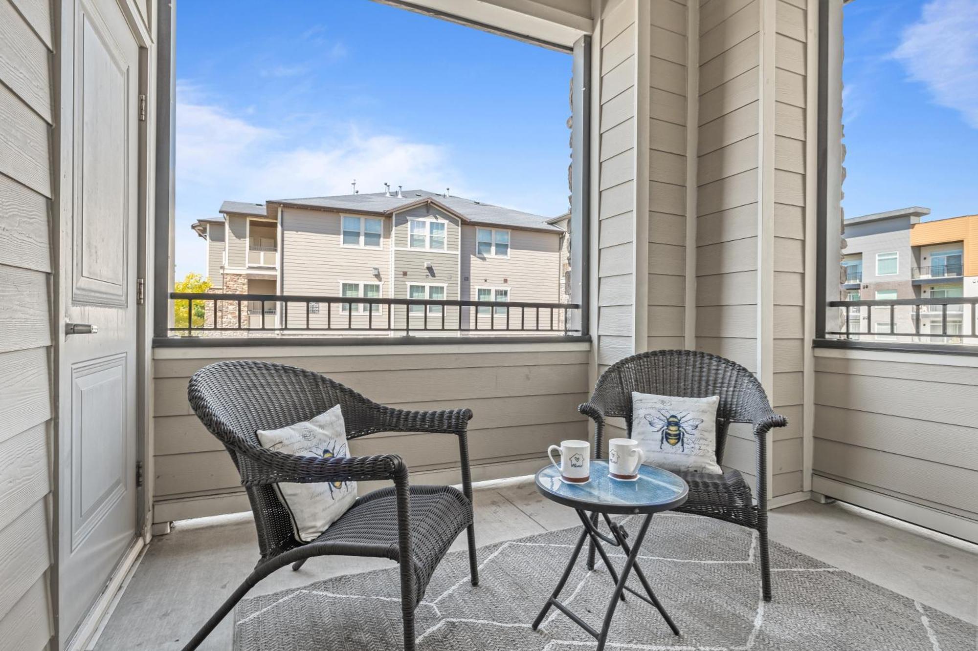Butterfly Themed Kings Apartment With Private Garage & Access To Lux Hot Tub, Bbq & Gym South Jordan Extérieur photo